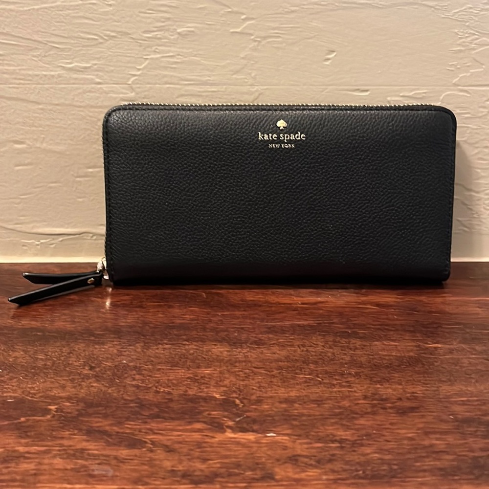 Kate Spade continental wallet